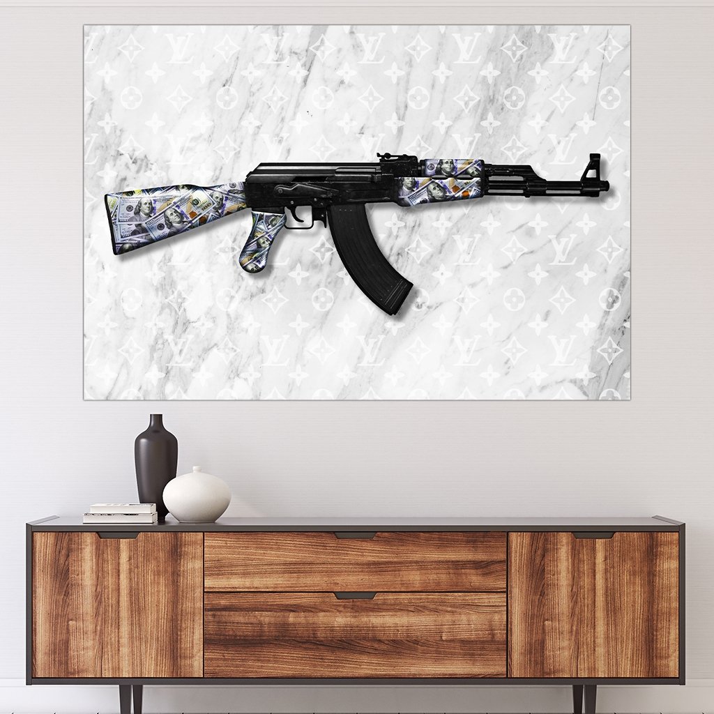 Das Motiv hängt über einer Kommode