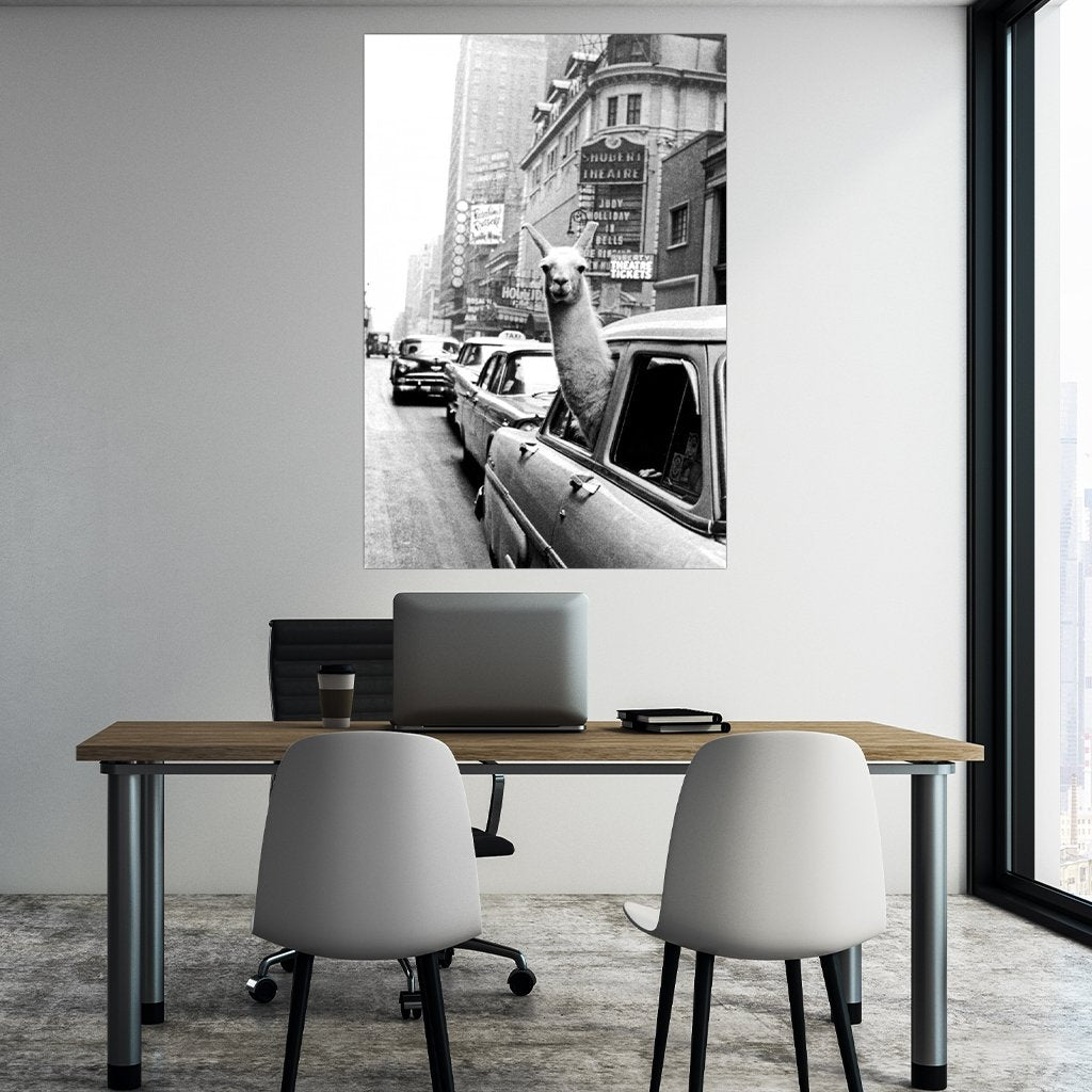 Das Motiv hängt in einem Büro