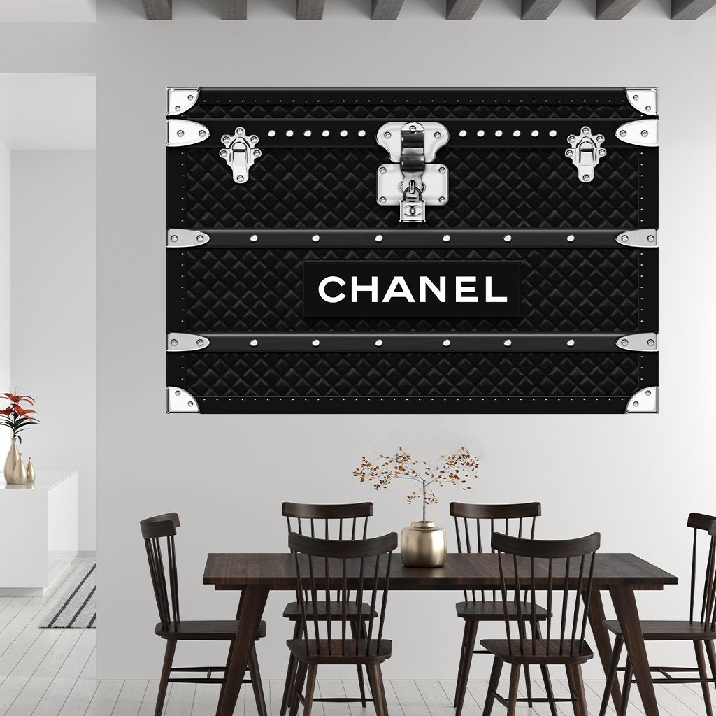 "Chanel Trunk" - Affengeile Bilder