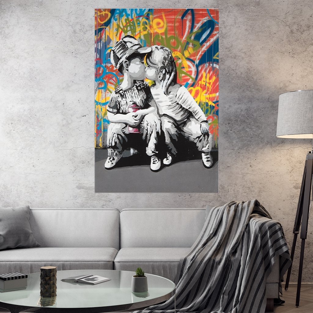 Das Motiv hängt in einem Wohnzimmer über einem Sofa