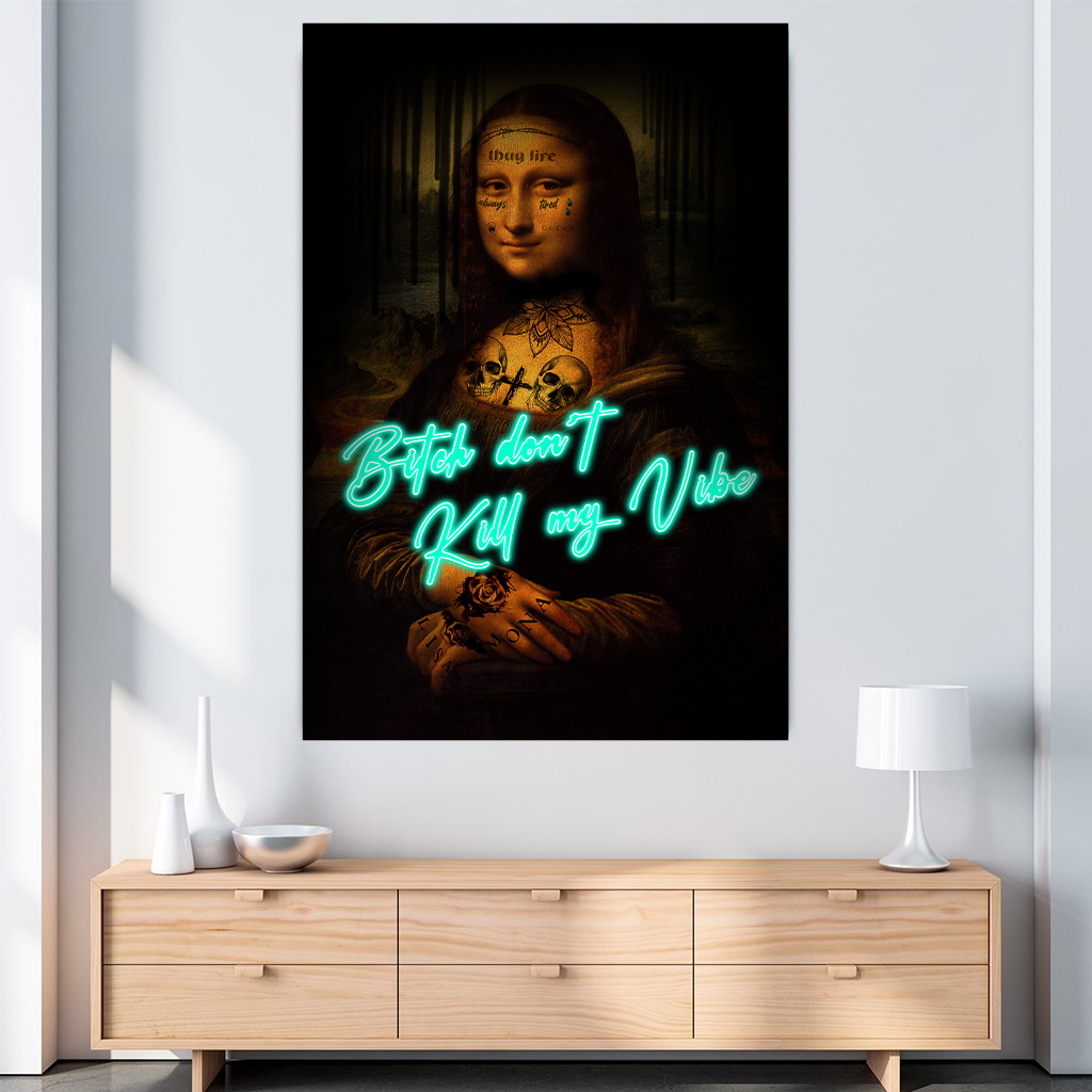 Das Motiv hängt über einer Kommode