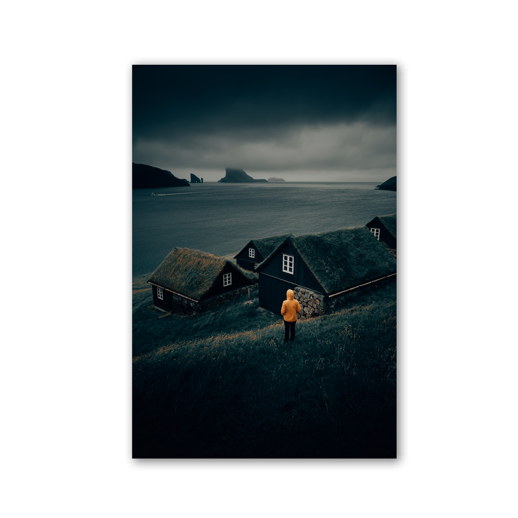 Wanderer in Nordic Village by Philipp Pilz - Affengeile Bilder