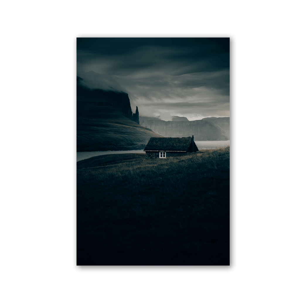 Nordic Cabin in the Mist by Philipp Pilz - Affengeile Bilder