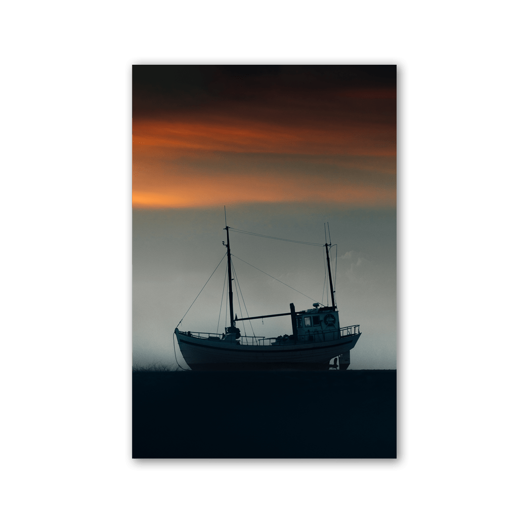 Sunset Fishing Boat by Philipp Pilz - Affengeile Bilder