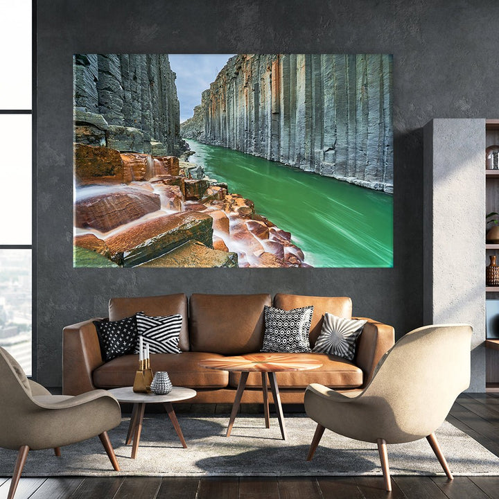 "Basaltsäule-Schlucht Island" by Nenad Jovic - Affengeile Bilder